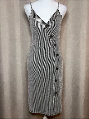 NWOT Caution To The Wind Striped Button Front Bodycon Midi Dress Women’s Small